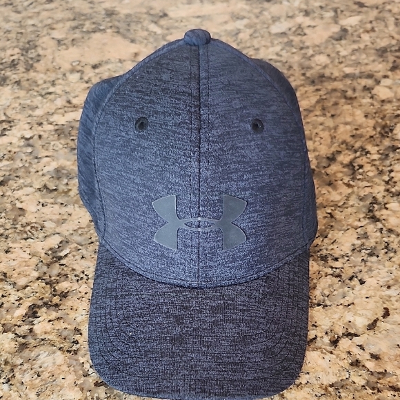 Under Armour Kids Blue Cap - Picture 1 of 5